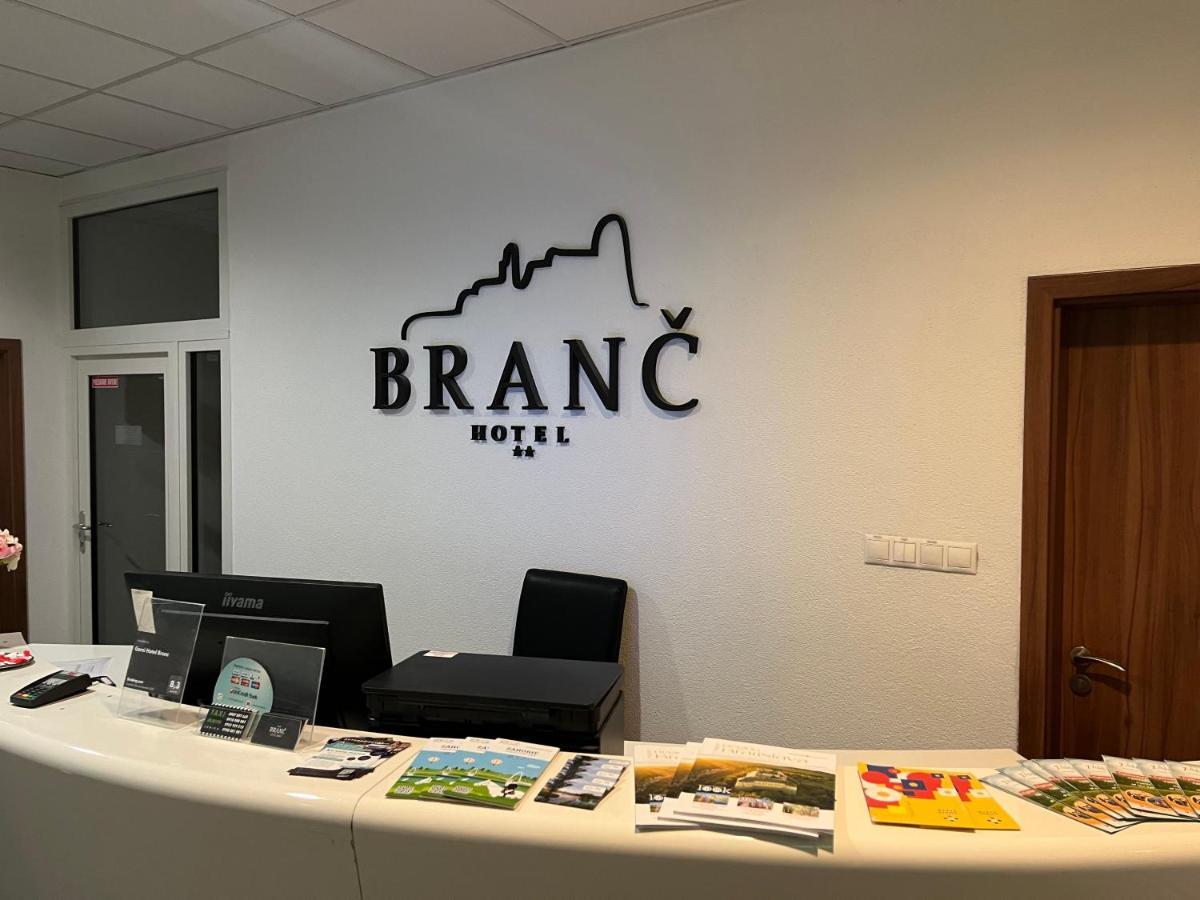 Hotel Branc, Garni Senica Eksteriør bilde