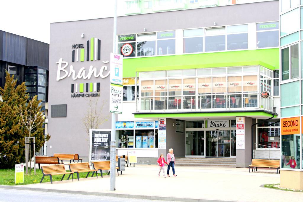 Hotel Branc, Garni Senica Eksteriør bilde